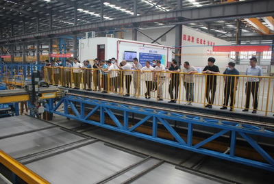 新鄉(xiāng)市綠色建筑協(xié)會參觀調研美好房屋制造裝配智造新鄉(xiāng)工廠