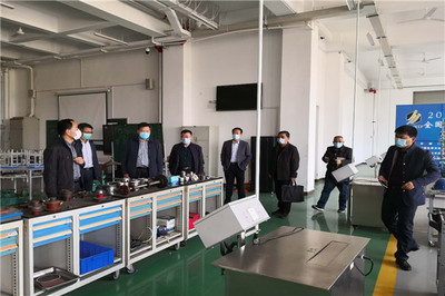 熱烈歡迎旭陽集團副總裁苑?，F(xiàn)一行到山東化工技師學(xué)院參觀考察